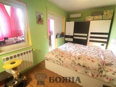 Vânzare - Apartament în Văzrajdane,  Ruse