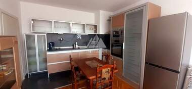 Miete - Wohnung in Mladost 2,  Warna