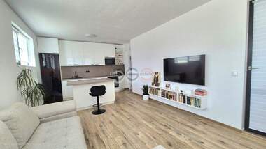 Продажа - Квартира у Траката,  Варна