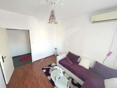 Vânzare - Apartament în Văzrajdane,  Burgas