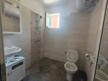Miete - Wohnung in Üjen,  Plowdiw