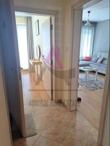 Închiriere - Apartament în Alen mak,  Varna