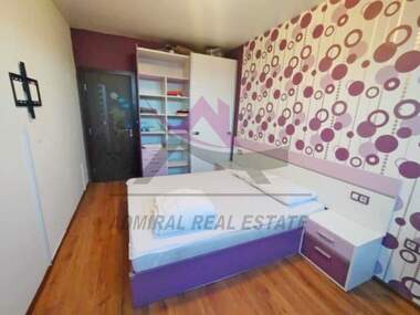 Închiriere - Apartament în Văzrajdane 1,  Varna