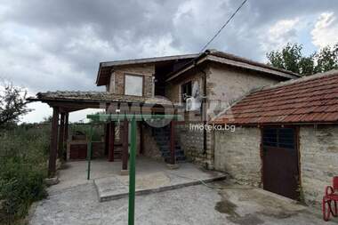 For sale - House in Vratarite,  Dobrich
