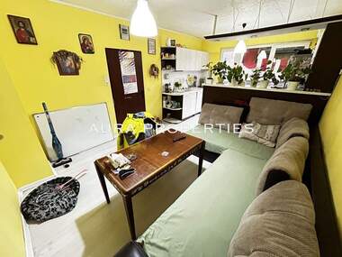 Verkauf - Wohnung in Zentar,  Razgrad