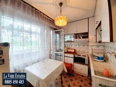 Продажба - Апартамент в Здравец Север 1,  Русе