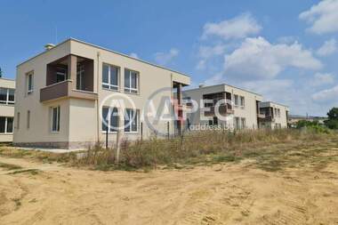 For sale - House in Borovec - Iug,  Varna