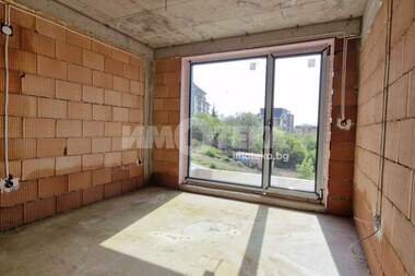 Продажба - Апартамент в Бриз,  Варна