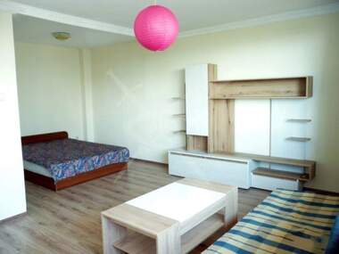 Închiriere - Apartament în Țveten kvartal,  Varna