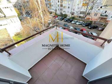 Închiriere - Apartament în Slaveîkov,  Burgas