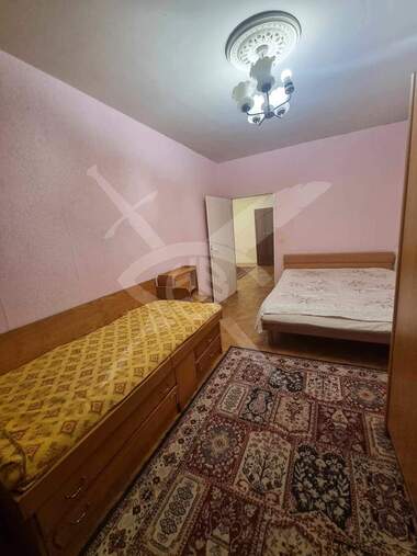Închiriere - Apartament în Levski,  Varna