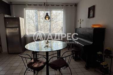 Închiriere - Apartament în Simeonovo,  Sofia