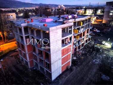 For sale - Entire building in Iztok,  Pernik