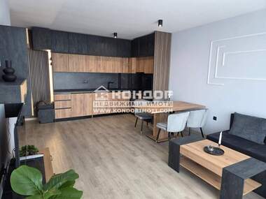 Аренда - Квартира в Център,  Пловдив
