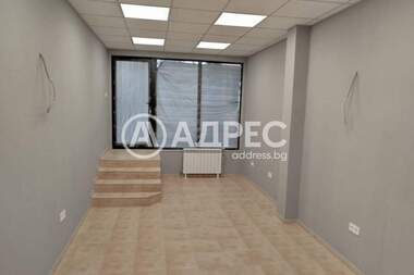 Ενοίκιο - Κατάστημα σε Център,  София