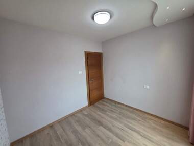 For sale - Apartment in Ovcharski,  Haskovo