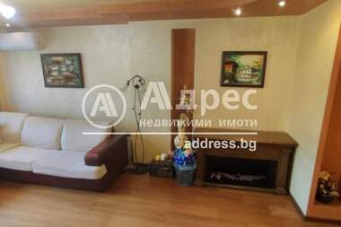 For sale - Apartment in Sini kamani,  Sliven
