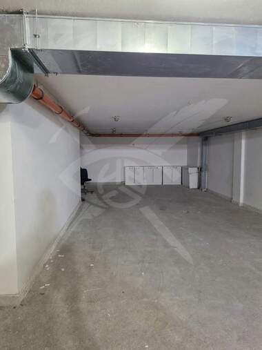 Miete - Parkplatz in Bratia Miladinowi,  Burgas