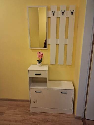 Închiriere - Apartament în Mladost,  Vrața