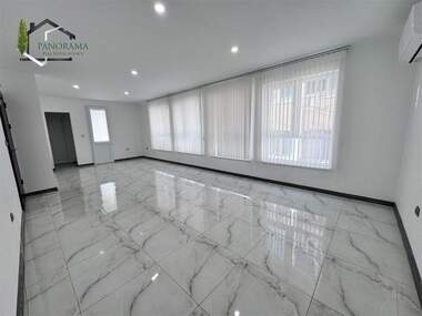 For rent - Office in Center,  Shumen