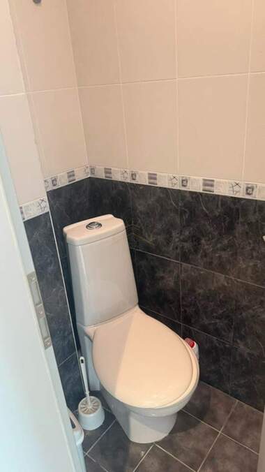 Miete - Büro/Schönheitssalon in Zentar,  Weliko Tarnowo