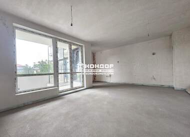 Vânzare - Apartament în Ostromila,  Plovdiv