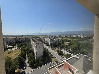 Продажба - Апартамент в Тракия,  Пловдив
