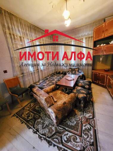 Πώληση - Όροφος από σπίτι σε Воеводски,  Хасково