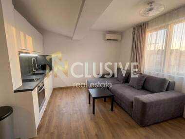 Închiriere - Apartament în Wider Center,  Varna
