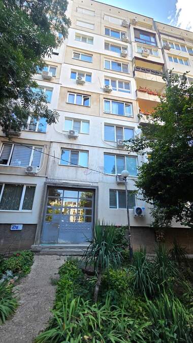 Продажба - Апартамент в Младост-4,  София