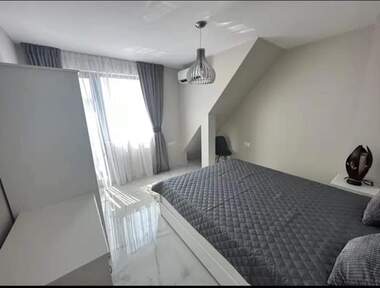 Închiriere - Apartament în Mladejki hălm,  Plovdiv