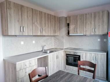 Închiriere - Apartament în Hristo Smirnenski,  Plovdiv