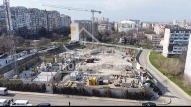 Продажба - Апартамент в Изгрев,  Бургас