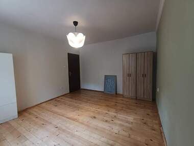 Închiriere - Casă în Hadji Dimităr,  Sofia