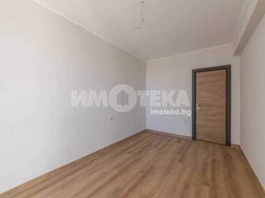 Продажба - Апартамент във Виница,  Варна