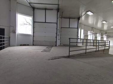 For rent - Warehouse/Storage Unit/Storage in Promishlena zona,  Targovishte