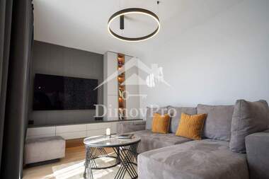Închiriere - Apartament în Proslav,  Plovdiv