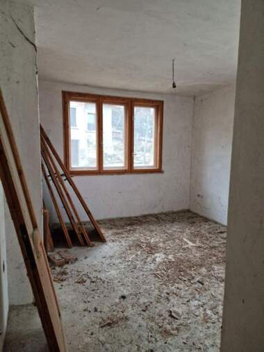 Vânzare - Apartament în Kemera - hudojnik,  Vrața