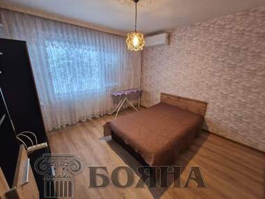 Închiriere - Apartament în Văzrajdane,  Ruse