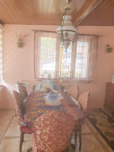 For sale - House in 9-ti kvartal,  Pleven