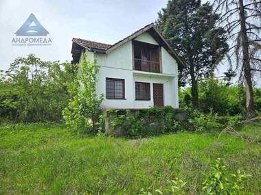 For sale - House in Kojuharska cheshma,  Pleven