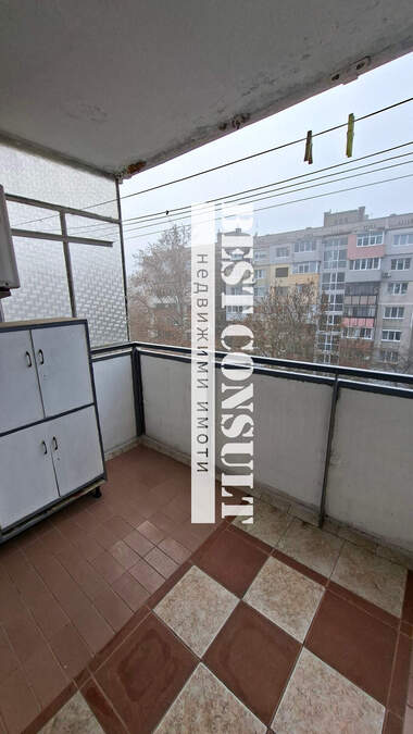 Kira - Apartman olarak Vazrajdane,  Ruse
