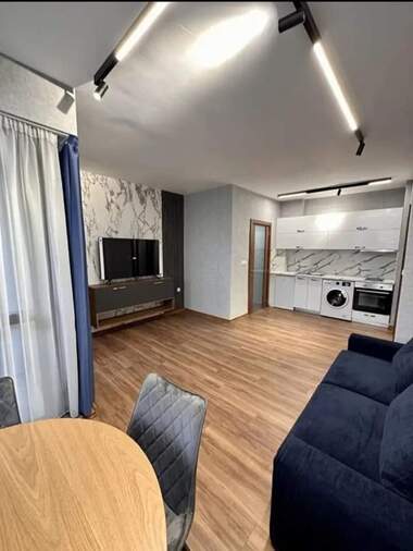 Miete - Wohnung in Mladejki halm,  Plowdiw