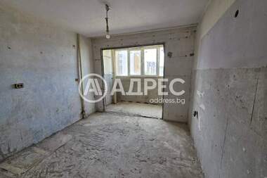 Vânzare - Apartament în Hale,  Iambol