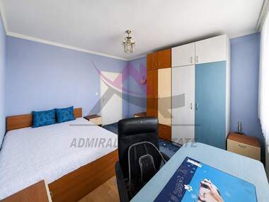Închiriere - Apartament în Văzrajdane 1,  Varna