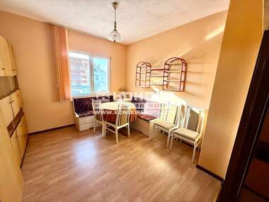 Vânzare - Apartament în Rakovski,  Plovdiv