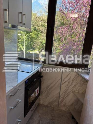 For rent - Apartment in Vazrajdane,  Burgas