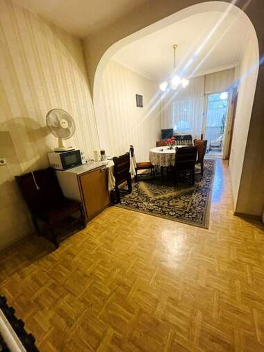 Vânzare - Apartament în Zona B-19,  Sofia