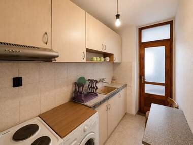 Продажба - Апартамент в Младост 1,  Варна