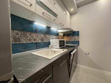 Închiriere - Apartament în Mladejki hălm,  Plovdiv